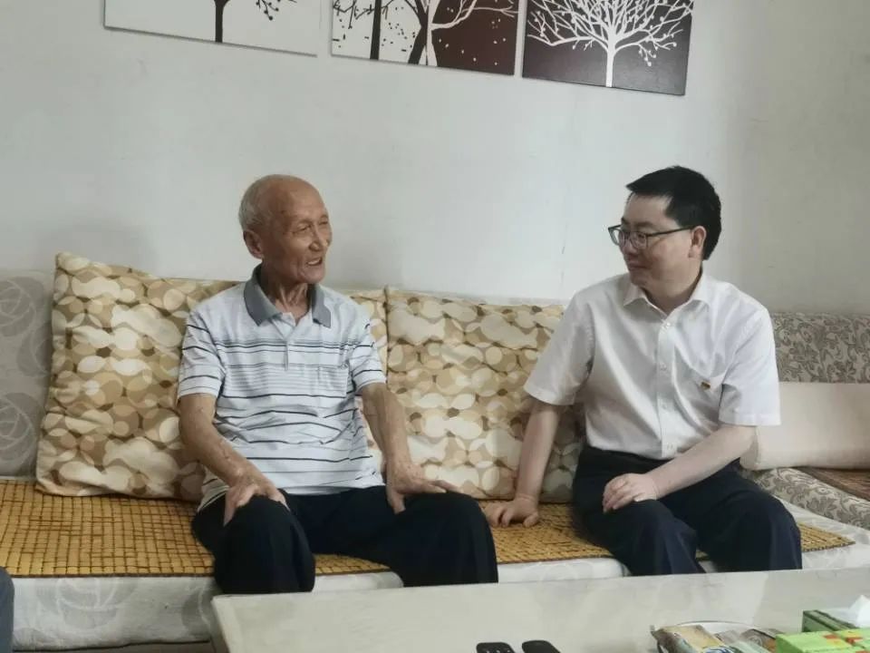 1657188117156310.jpg 00.jpg