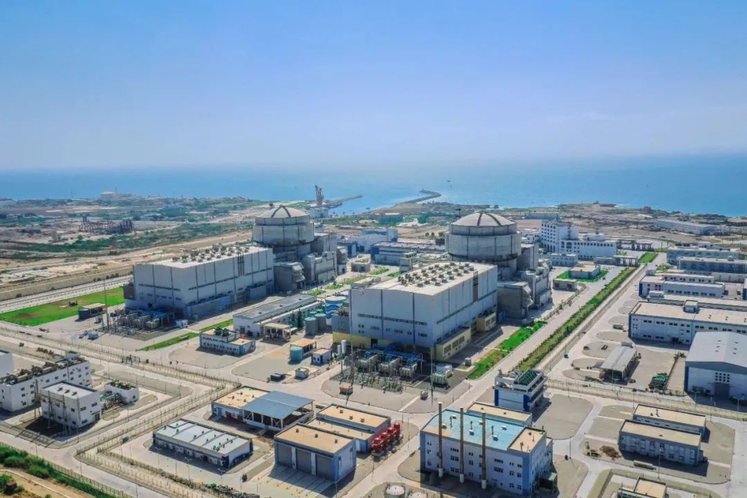 1751936976771168.jpg 6400.jpg