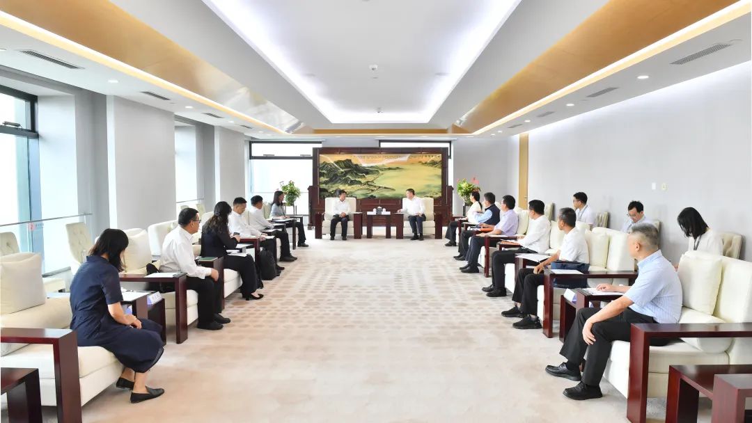 杨长利会见华北电力大学党委书记汪庆华