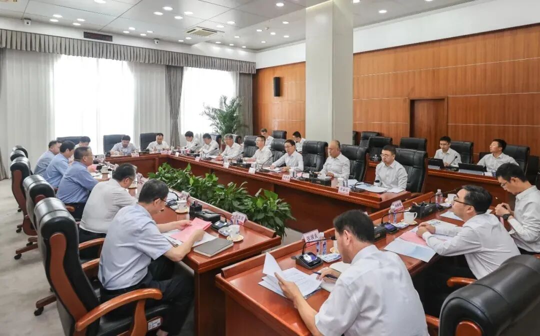 中核集团与中国一重就深化核电装备制造等领域合作深入交流