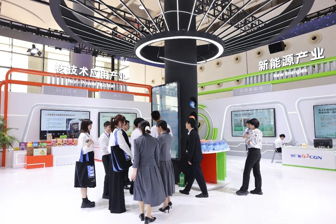 1758275757730015.jpg 6400.jpg