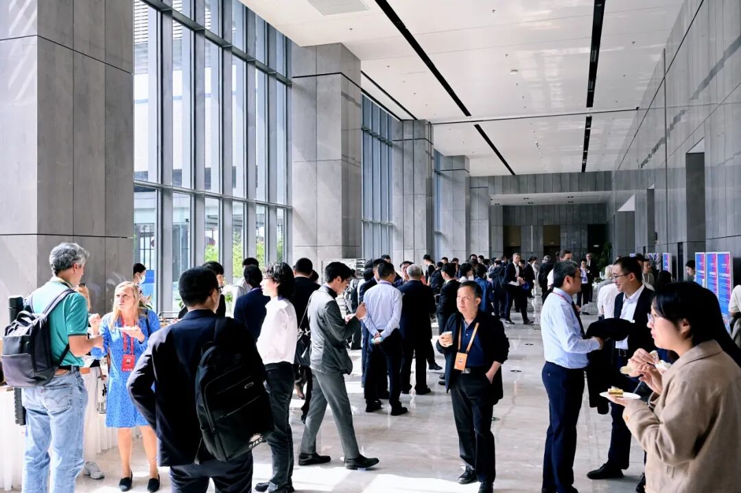 1760921090344740.jpg 6400.jpg