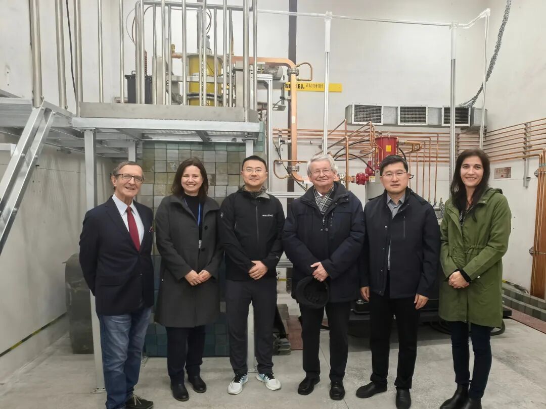 1760921544384478.jpg 6400.jpg