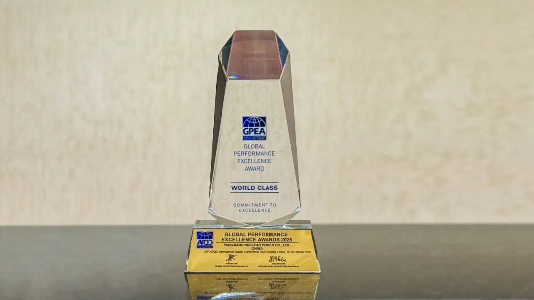 1760951052841831.jpg 6400.jpg