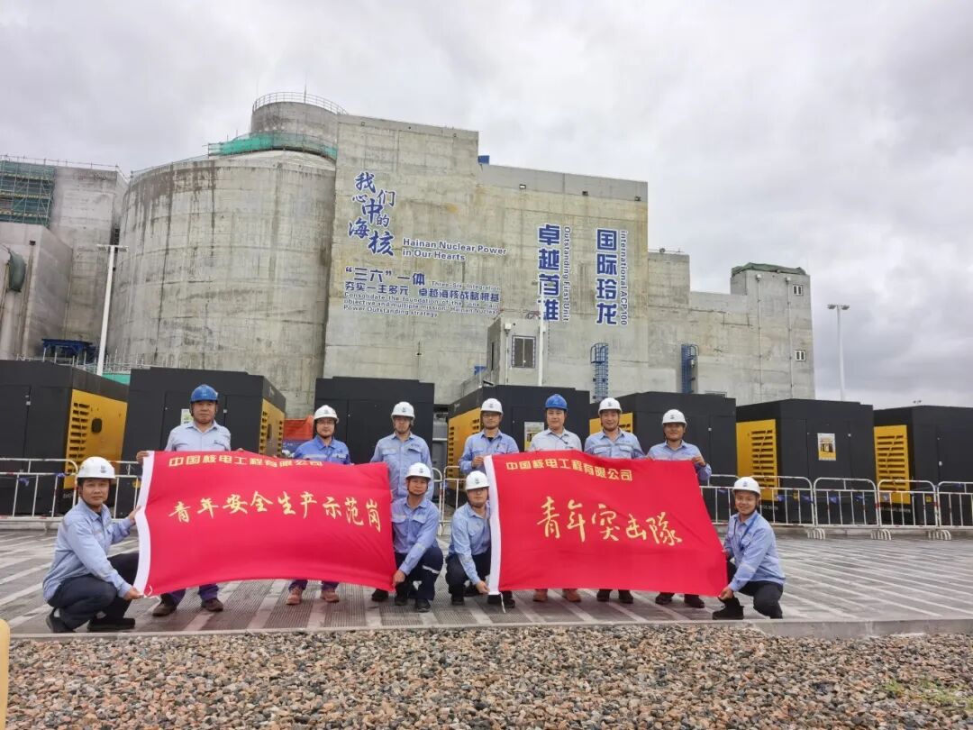 1761210235661894.jpg 6400.jpg