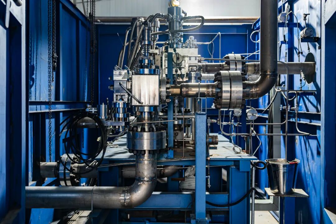 1761523781305651.jpg 6400.jpg