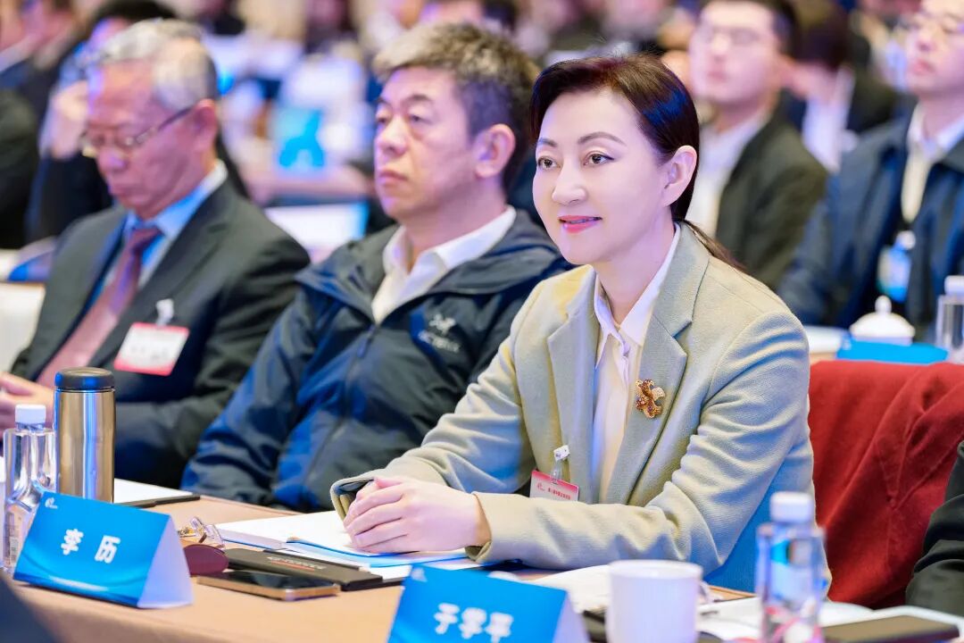 1762303953315160.jpg 6400.jpg