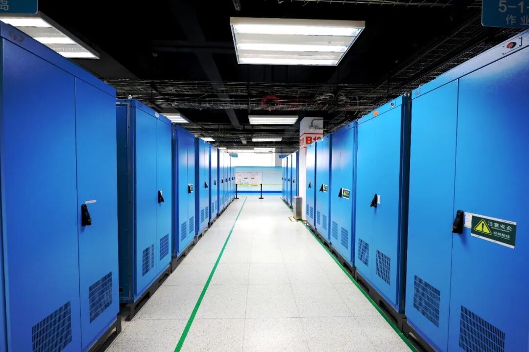 1762303975398058.jpg 6400.jpg